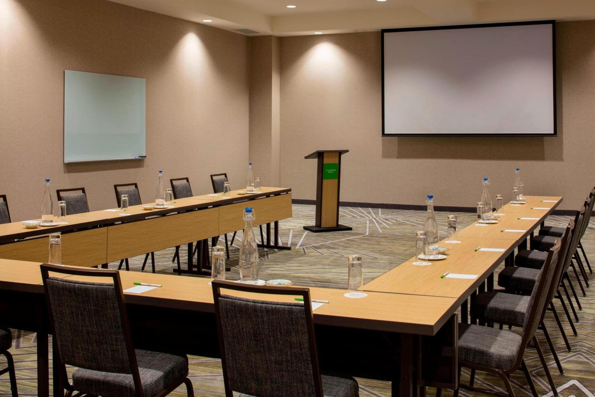 Courtyard By Marriott Prince George Dış mekan fotoğraf