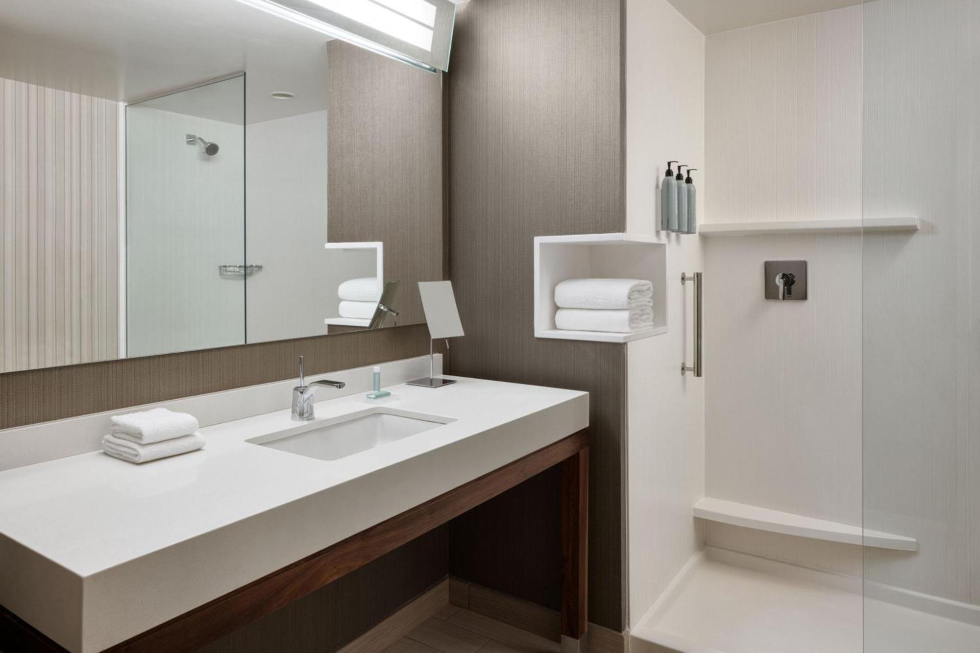 Courtyard By Marriott Prince George Dış mekan fotoğraf
