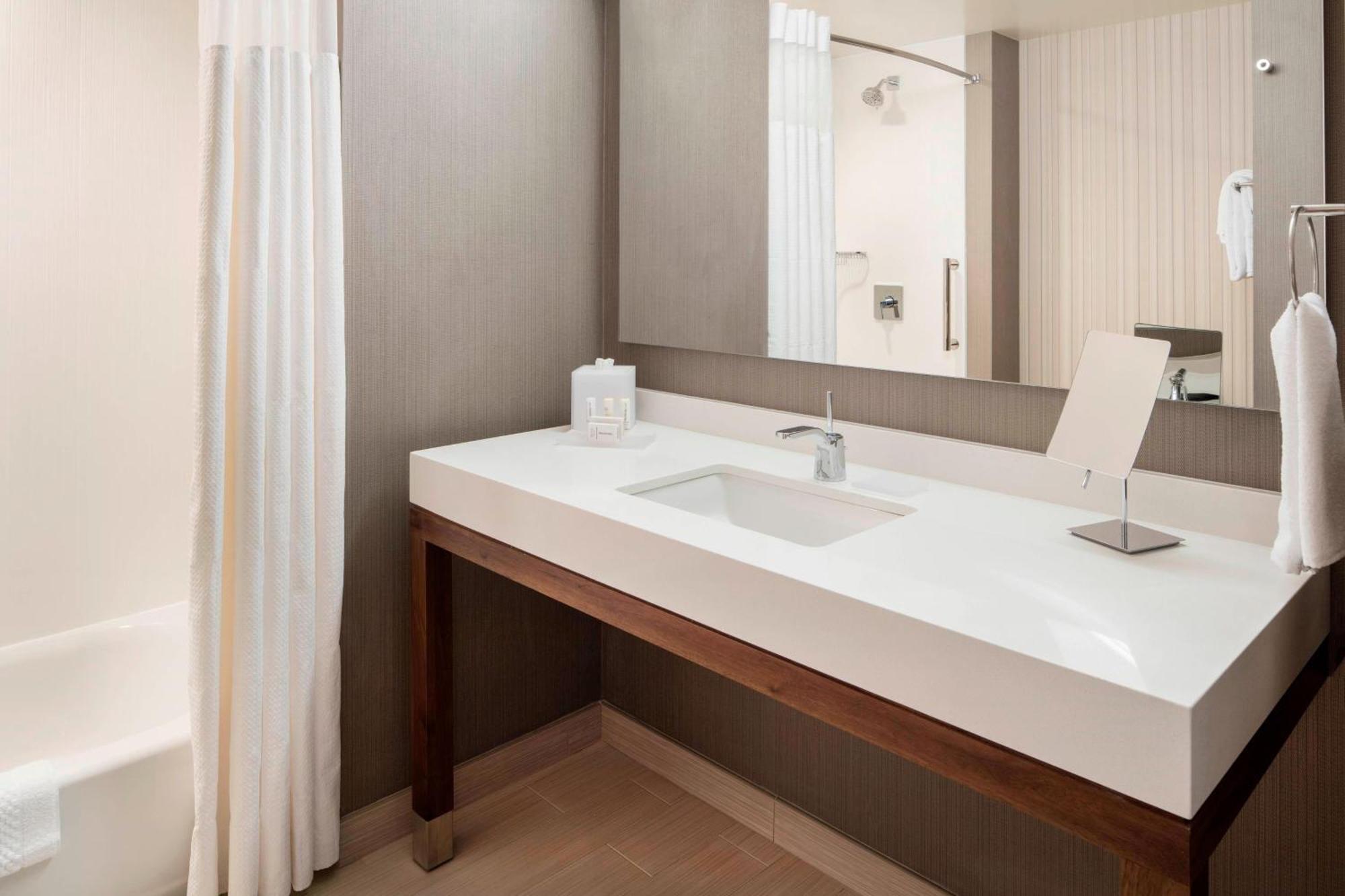 Courtyard By Marriott Prince George Dış mekan fotoğraf